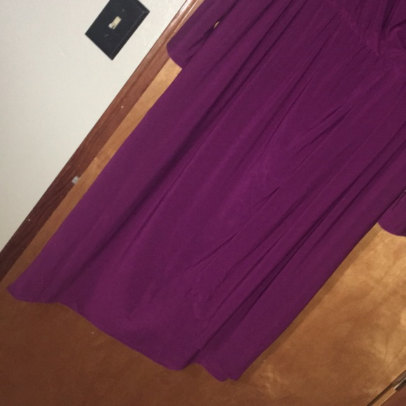 18/20W Dark Purple Asymmetrical Twist Sheath Dress - Picture 6 of 13